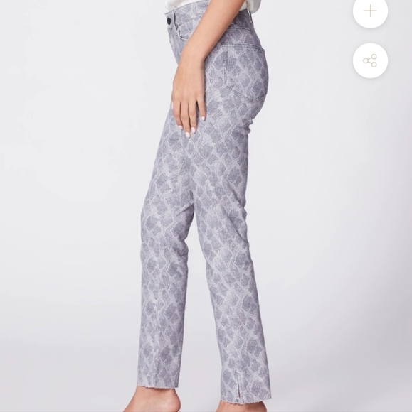 Paige  hoxton slim ouseam slit jeans bnwt size 26 - Picture 3 of 11